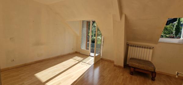 Maison
         5 pièces
        - 162 m²