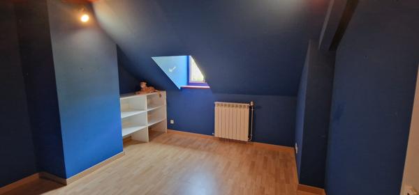 Maison
         5 pièces
        - 162 m²
