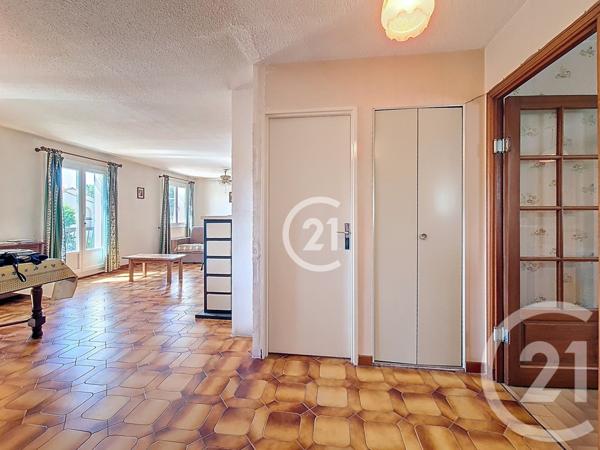 Maison à vendre  5 pièces - 181,02 m2 ST MARTIN DE CRAU - 13