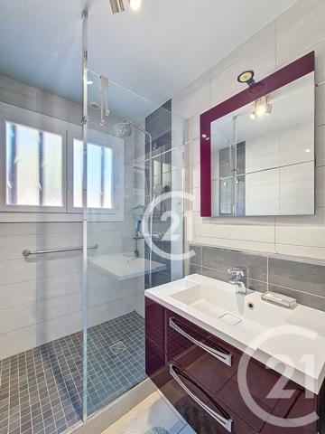 Maison à vendre  5 pièces - 181,02 m2 ST MARTIN DE CRAU - 13