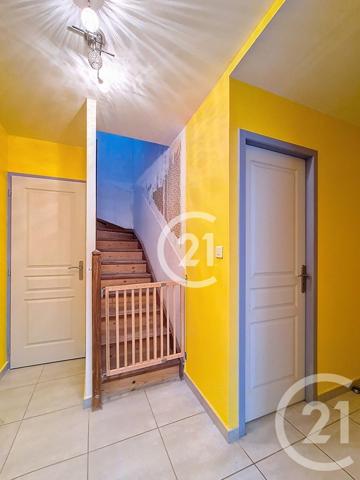 Maison à vendre  5 pièces - 181,02 m2 ST MARTIN DE CRAU - 13