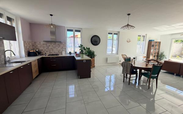 Maison à vendre    4 pièces • 145 m2 Vassincourt