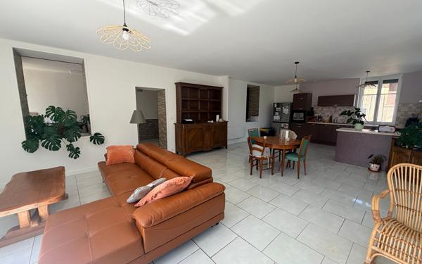 Maison à vendre    4 pièces • 145 m2 Vassincourt