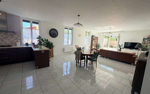 Maison à vendre    4 pièces • 145 m2 Vassincourt