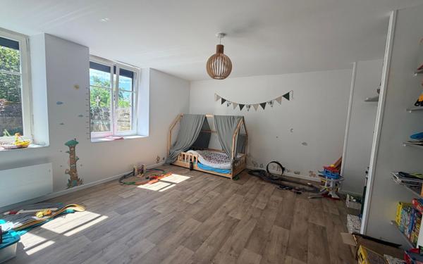 Maison à vendre    4 pièces • 145 m2 Vassincourt