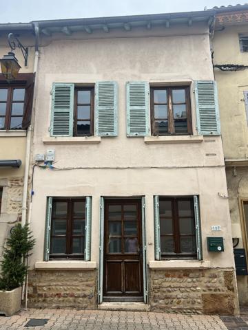 Villars-les-Dombes (01330) MAISON DE VILLAGE+EXTERIEUR