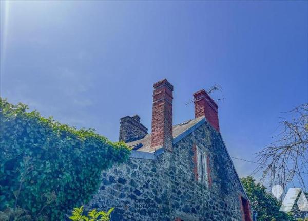 Située dans les Hauteurs d'Agon-Coutainville, à quelques pas du bourg et des commerces, cette m...