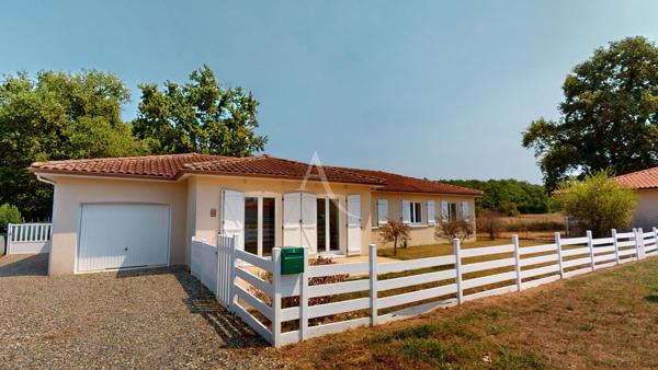 Maison Familiale . Cazeres sur l' Adour