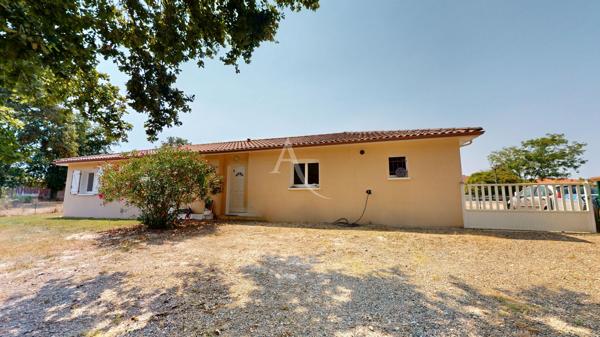 Maison Familiale . Cazeres sur l' Adour