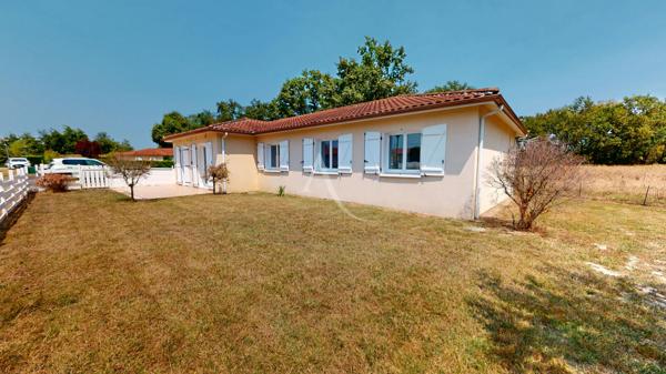 Maison Familiale . Cazeres sur l' Adour