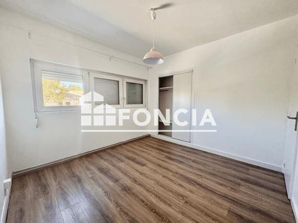 Location Appartement 6 pièces 99.52 m² - La Garde 83130