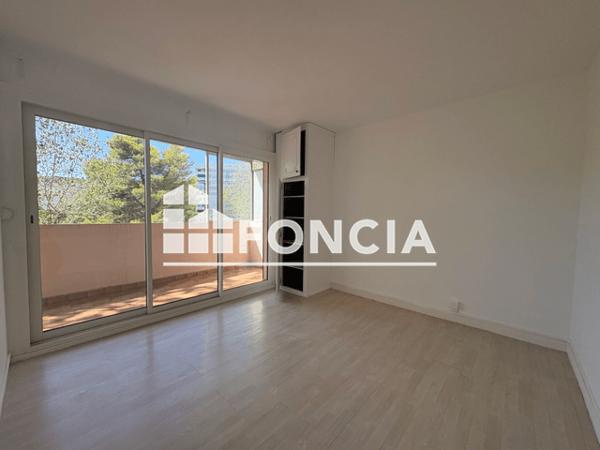 Location Appartement 6 pièces 99.52 m² - La Garde 83130
