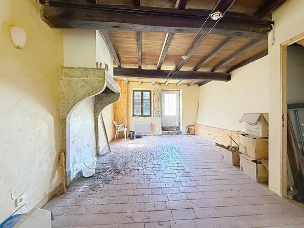 Maison 110m2, 2 chambres, combles aménageables, dépendance, terrain 540m2