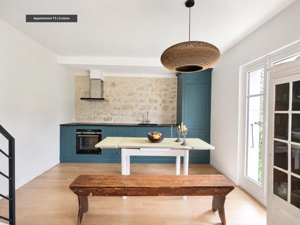 ENSEMBLE IMMOBILIER RÉNOVÉ AVEC 3 LOGEMENTS - Centre ville