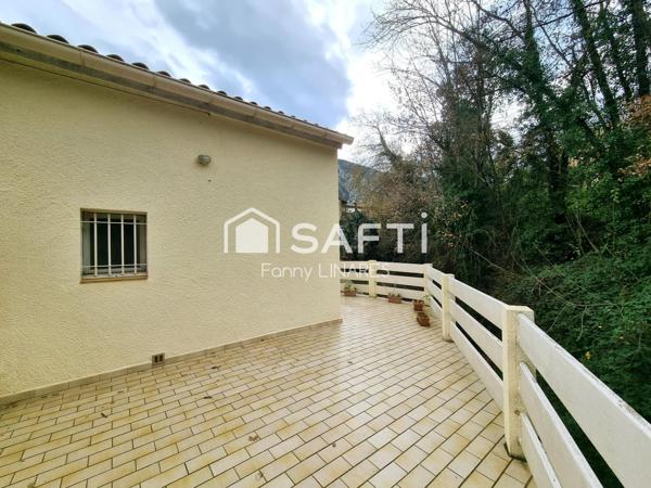 Petite maison 4 faces avec jardin, vue sur les montagnes