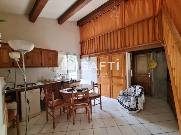 Petite maison 4 faces avec jardin, vue sur les montagnes