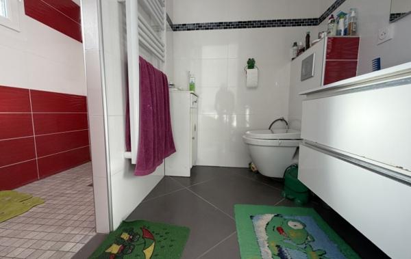 Vente Villa plain pied 125m² parfait état neuf Pont-de-beauvoisin   