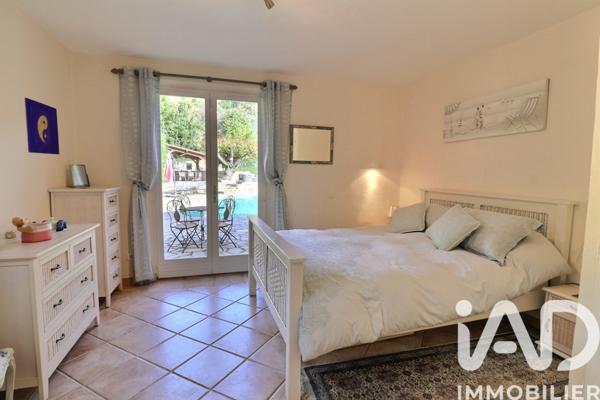 Maison à vendre 5 pièces 187 m² Cotignac