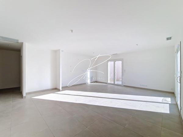 Maison plain pied neuve 88 m² garage FRAIS REDUITS