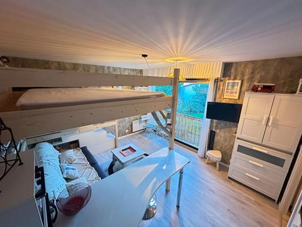 Appartement  Studio 50 m Plage