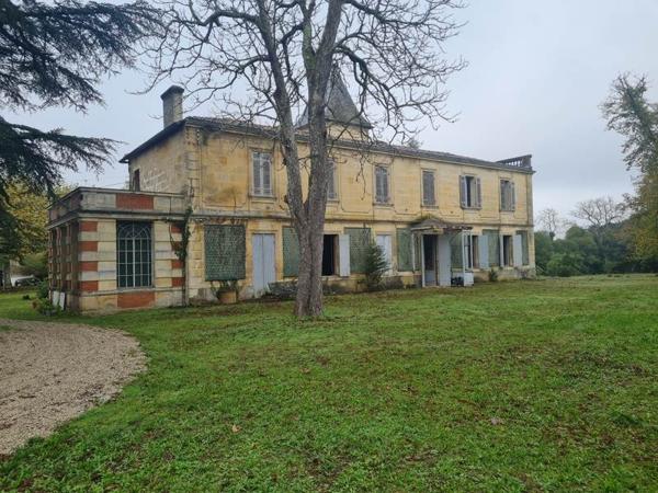 Château à vendre |  Arveyres |  11 pièces | 630 m²