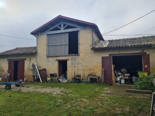 Château à vendre |  Arveyres |  11 pièces | 630 m²