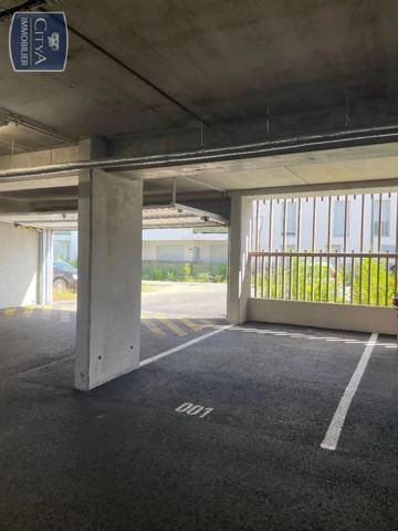 Parking à louer Tours (37100)