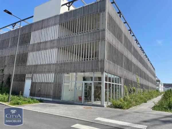 Parking à louer Tours (37100)