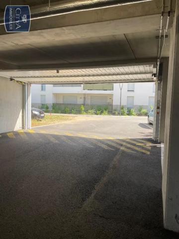 Parking à louer Tours (37100)