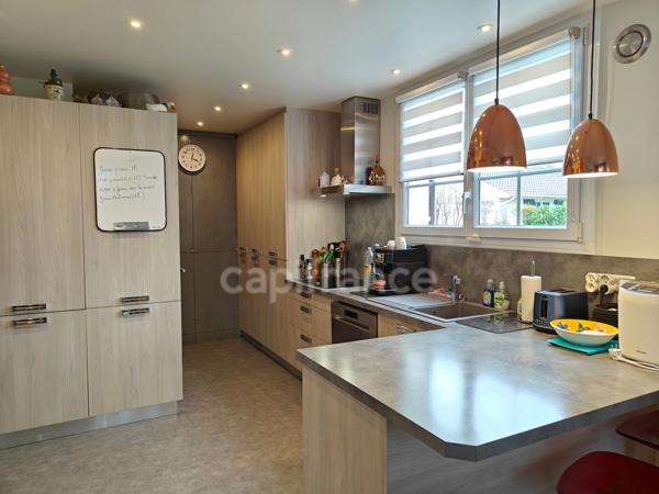 Maison à vendre 5 pièces exposition Sud avec VUE SUR LAC