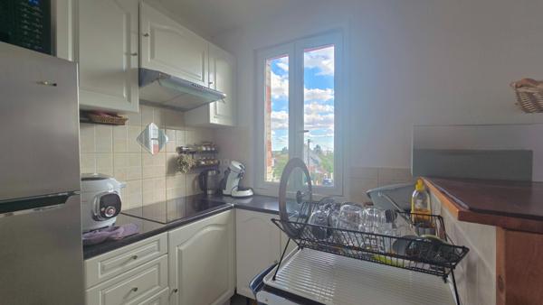 APPARTEMENT F2 36,83 M² À JUVISY-SUR-ORGE, DERNIER ÉTAGE ET ESPACE EN DUPLEX