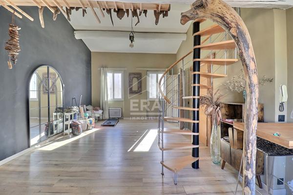 A Vendre appartement T2  en duplex de 64 m² à Marseille 13001