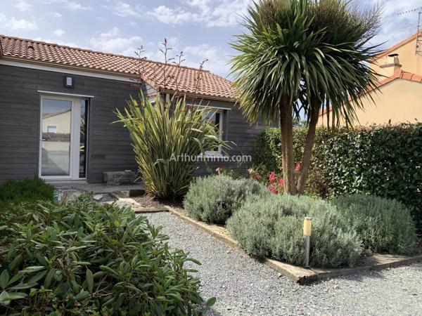 Location                                                      Appartement
                        
                     2 pièces                      45 m2                     à Mauléon