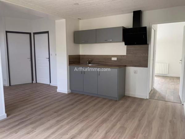 Location                                                      Appartement
                        
                     2 pièces                      45 m2                     à Mauléon