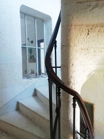 HOTEL PARTICULIER DE 195 M² AVEC JARDIN