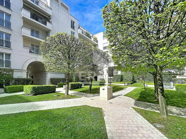 CORENTIN-CELTON ! CALME-LUMINEUX-PARKING & CAVE
