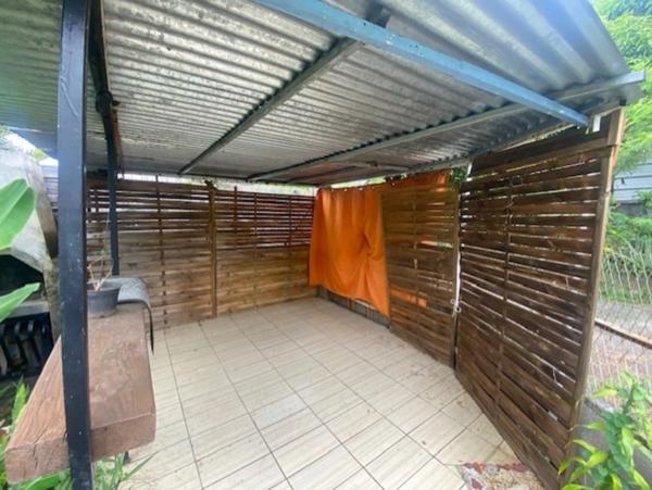 SAINTE CLOTILDE (97490) Maison (à rénover) T4 de 82 m² sur parcelle 263 m²