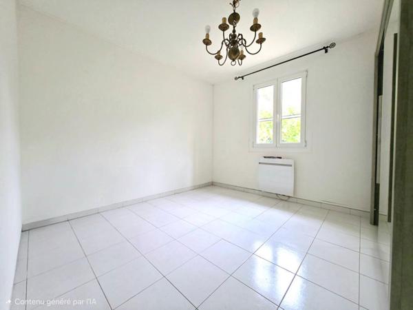 Maison  6 pièce(s) 130 m2 PLAIN PIED