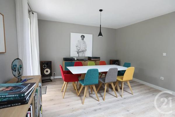 Maison à vendre  6 pièces - 137,47 m 2   MAUREPAS  - 78