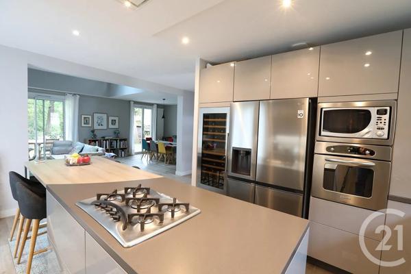 Maison à vendre  6 pièces - 137,47 m 2   MAUREPAS  - 78