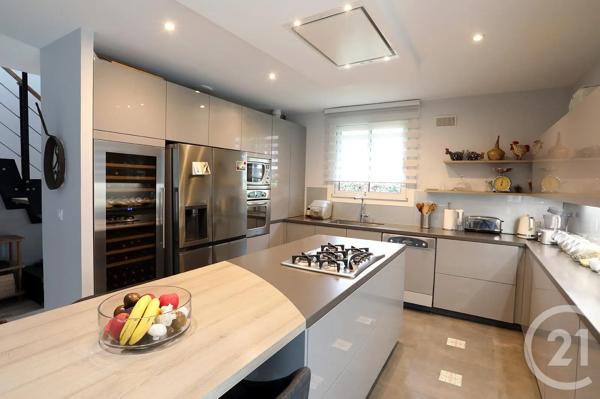Maison à vendre  6 pièces - 137,47 m 2   MAUREPAS  - 78