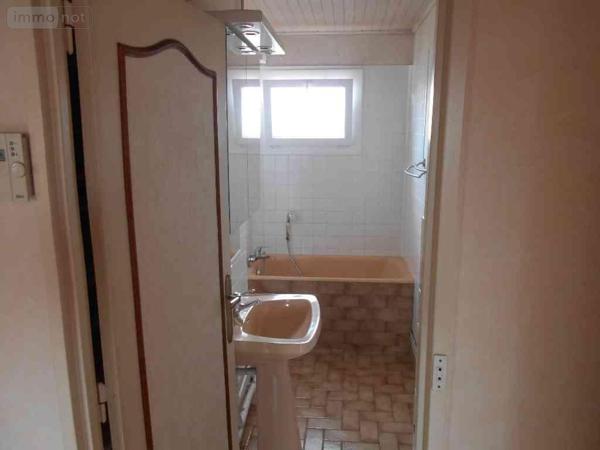 Appartement à louer à Châlons-en-Champagne dans la Marne (51000), ref : 51084-L645