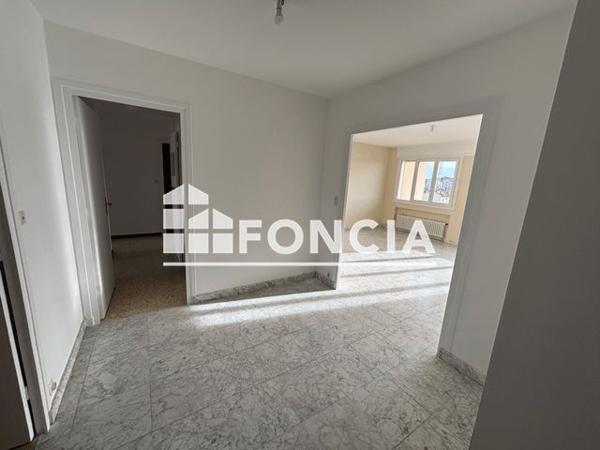 Location Appartement 4 pièces 100.65 m² - LE COURBET Lyon 69003