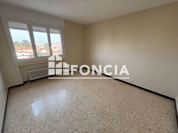 Location Appartement 4 pièces 100.65 m² - LE COURBET Lyon 69003