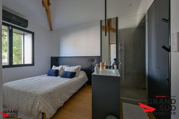 Maison contemporaine T4. terrasse. stationnements