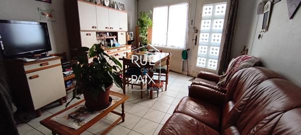 79200 PARTHENAY MAISON DE VILLE AVEC LOCATAIRE EN PLACE