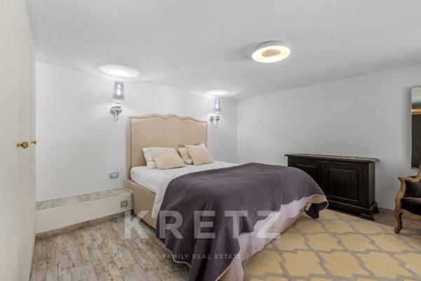 Exclusivité - Le Castellet – Propriété provençale rénovée avec piscine et appartement indépendant