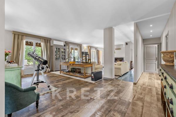Exclusivité - Le Castellet – Propriété provençale rénovée avec piscine et appartement indépendant
