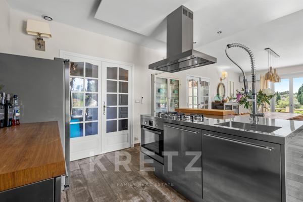 Exclusivité - Le Castellet – Propriété provençale rénovée avec piscine et appartement indépendant