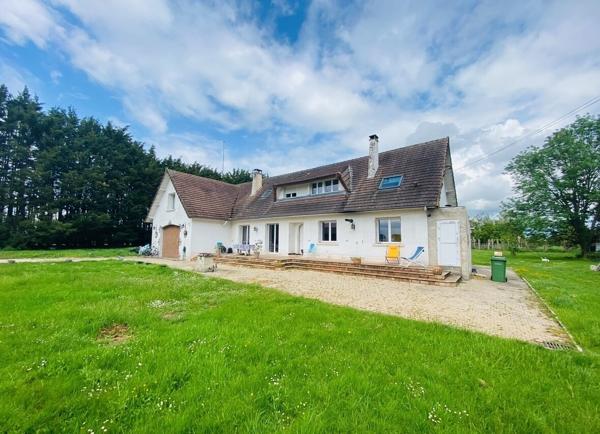 Maison 8 pièces de 200m2 sur 6000m2 de terrain
